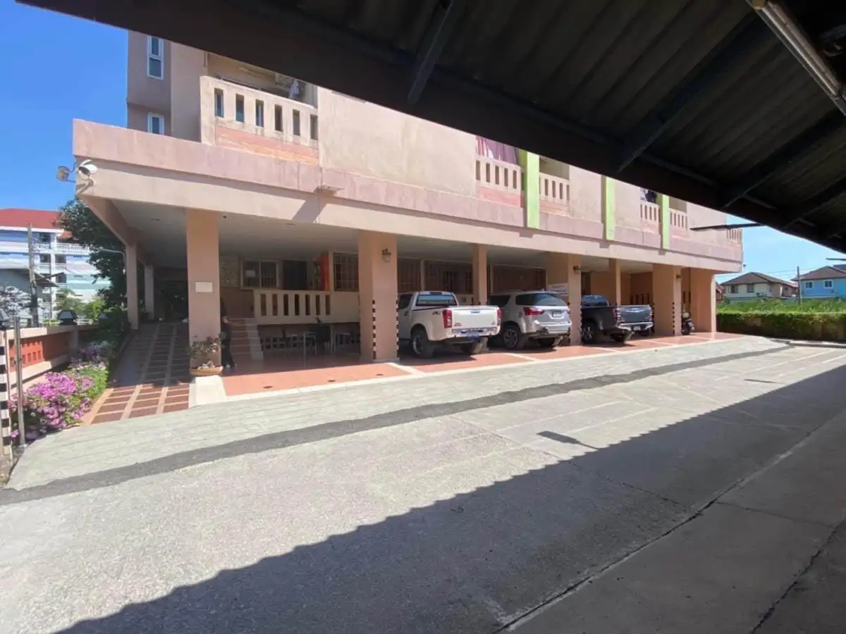 Rental Image 4