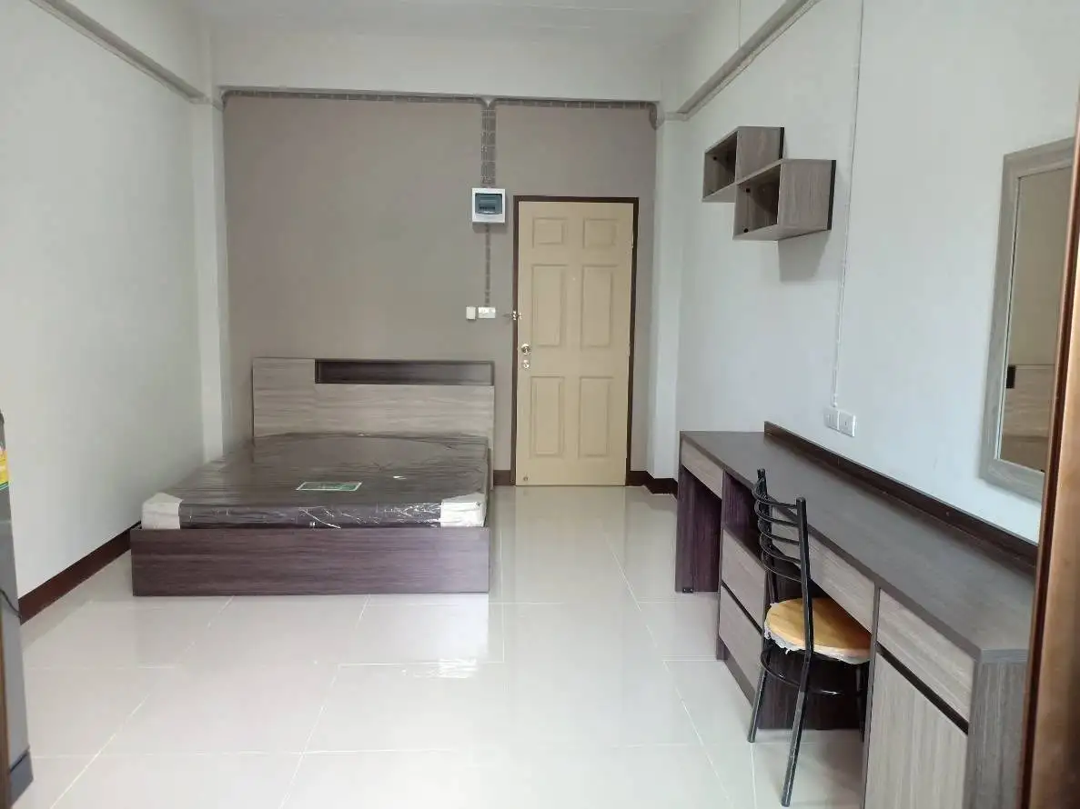 Rental Image 4