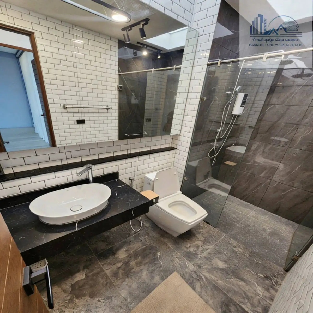 Rental Image 6