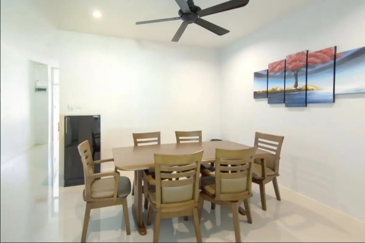 Rental Image 6