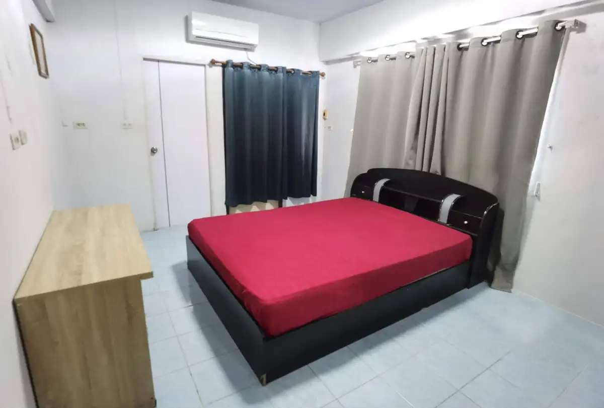 Rental Image 6
