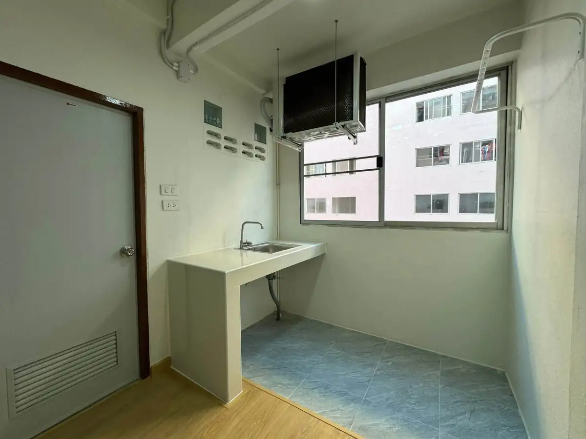 Rental Image 4