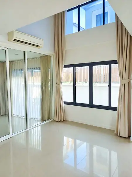 Rental Image 2