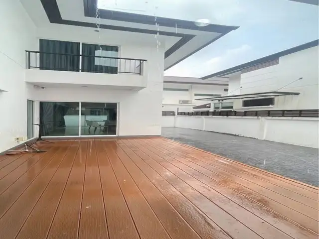 Rental Image 2