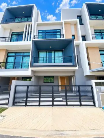 ให้เช่า #ทาวน์โฮม หมู่บ้าน Nirvana Define กรุงเทพกรีฑา  #ใกล้โรงเรียนนานาชาติWellington 095-1642956 GG