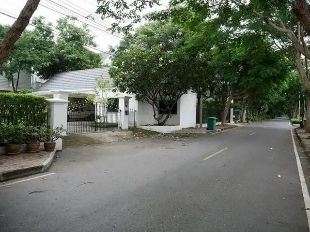 Rental Image 2