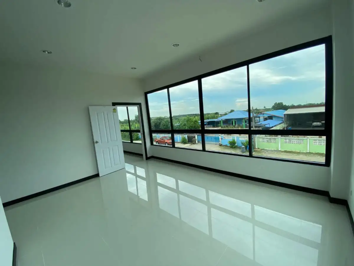 Rental Image 4