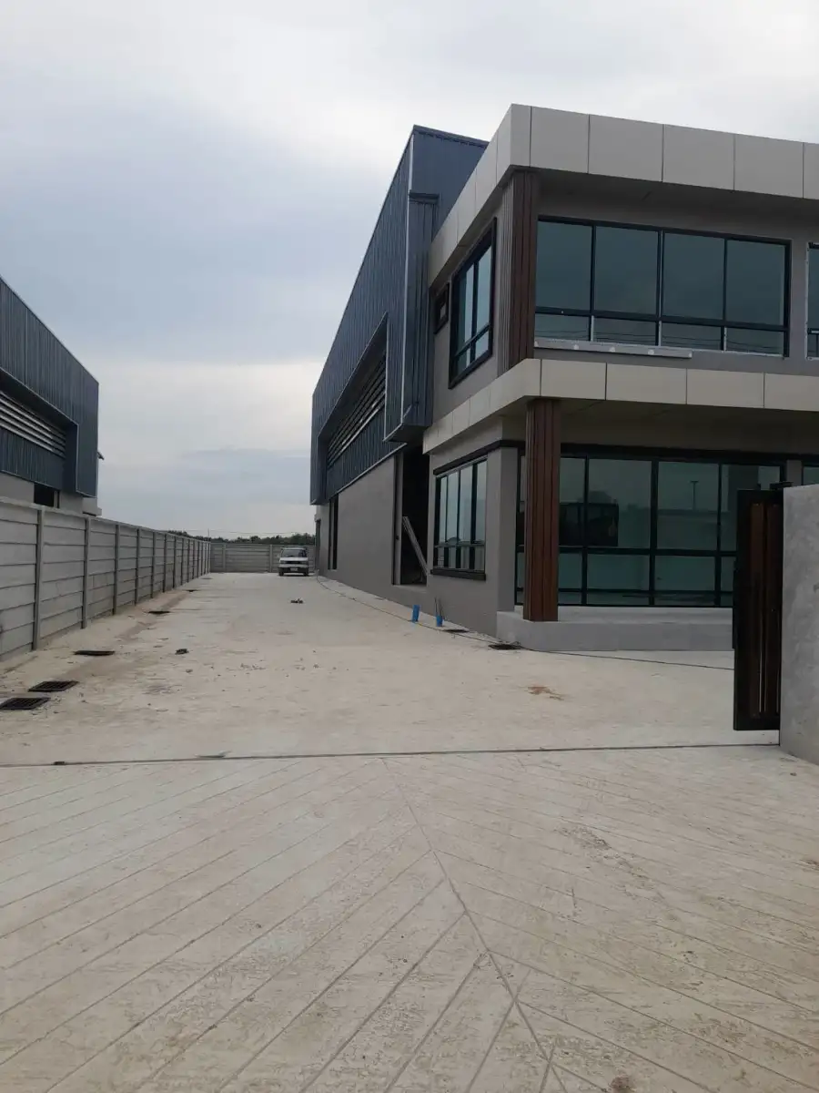 Rental Image 8